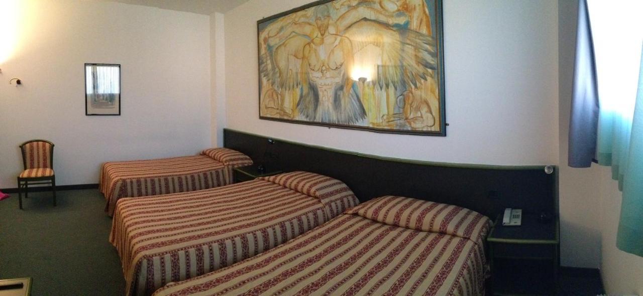 Green Hotel Poviglio  Extérieur photo